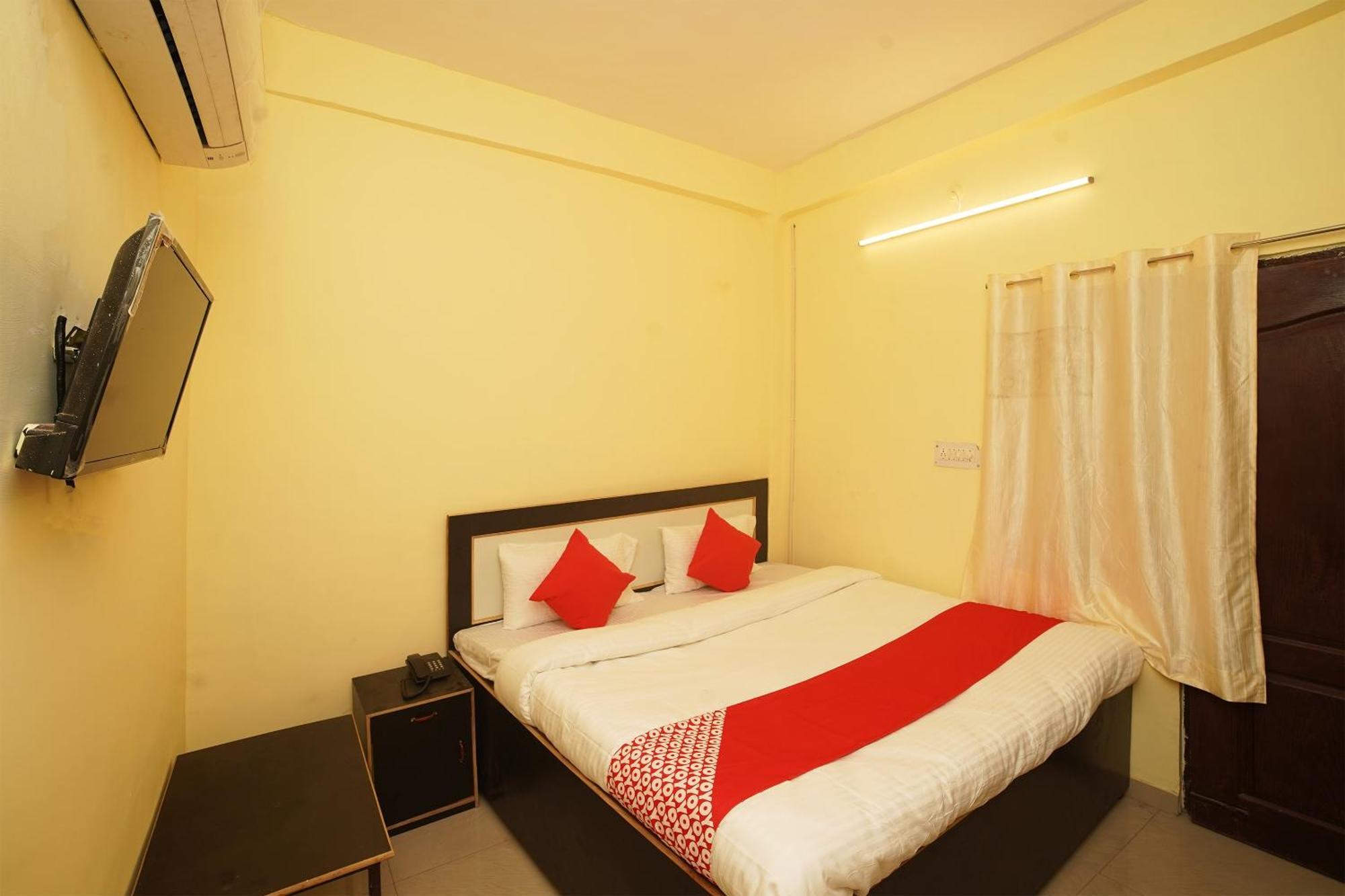Hotel O Paras Guest House & Restaurant Haldwani Exterior photo