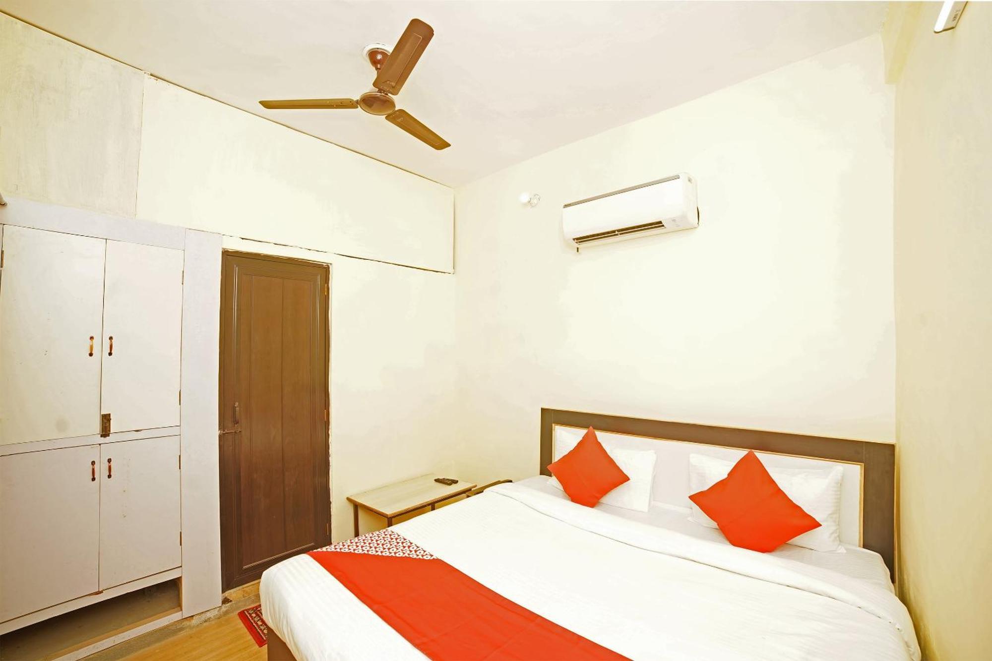 Hotel O Paras Guest House & Restaurant Haldwani Exterior photo